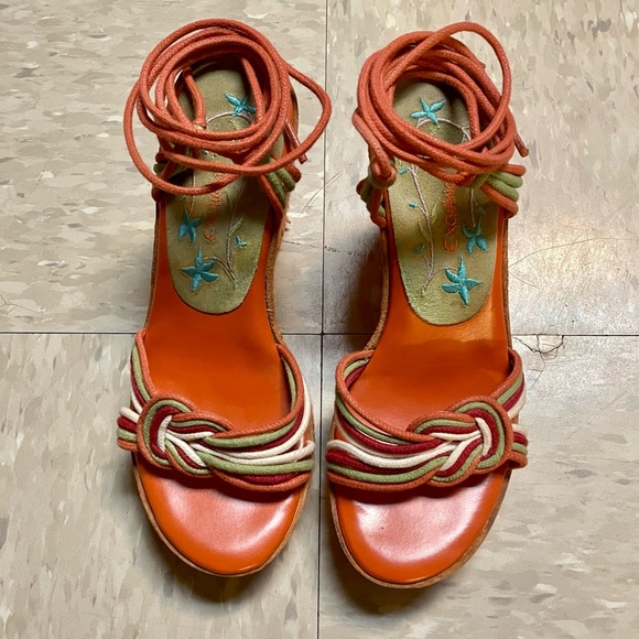 Exchange By Charles David 4” Platform Gladiator Strappy Wedge Sandal, Size 5.5 M - Picture 1 of 6